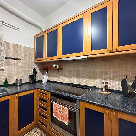Modern & Minimal Athens Apartment Buitenkant foto