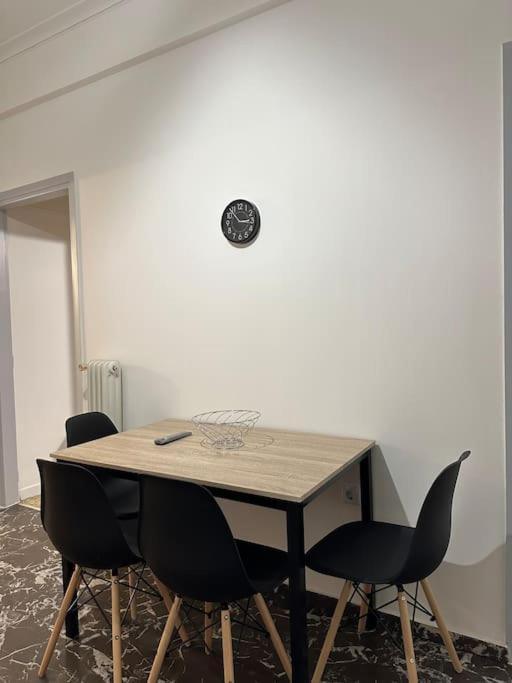 Modern & Minimal Athens Apartment Buitenkant foto